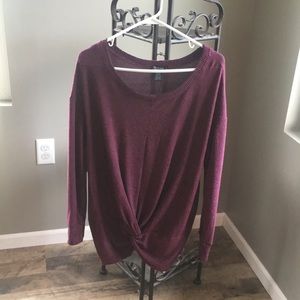 Loose sweater wine color